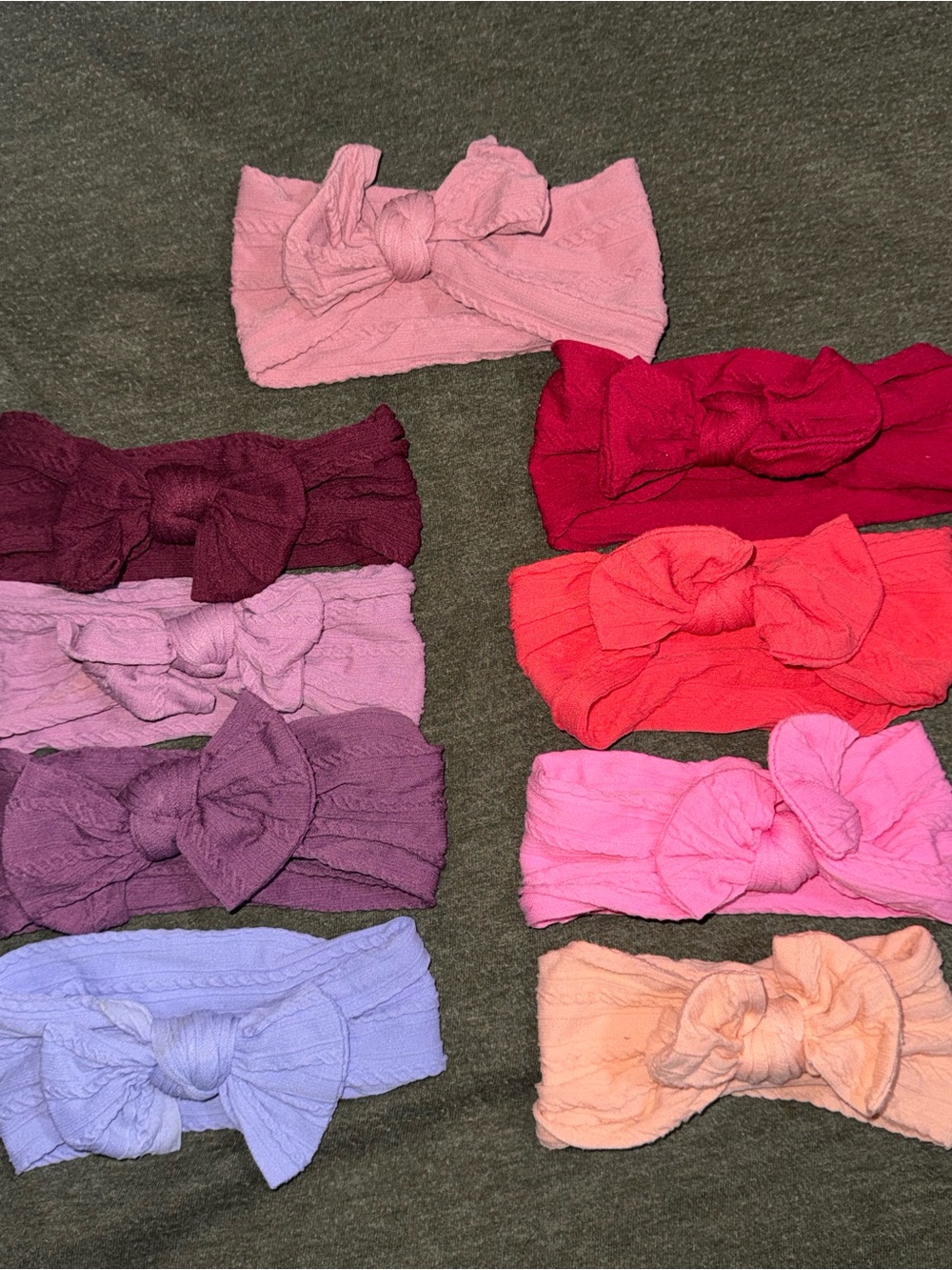 Cable knit (10) bows - purples and pinks/reds USED